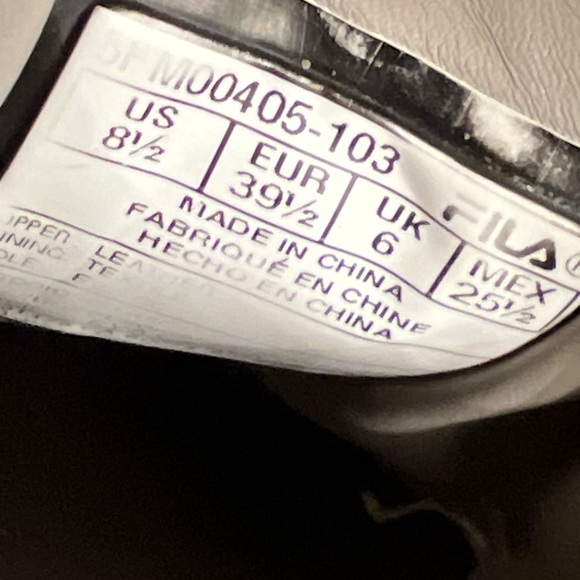 Fila Disruptor ii Script Distressed Size 8.5 Women - Picture 5 of 6